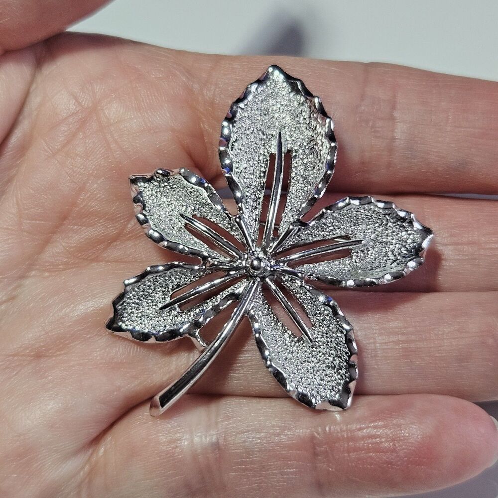 Vintage Sarah Coventry Textured and Glossy Silver Tone Leaf Brooch Pin 1.75 in